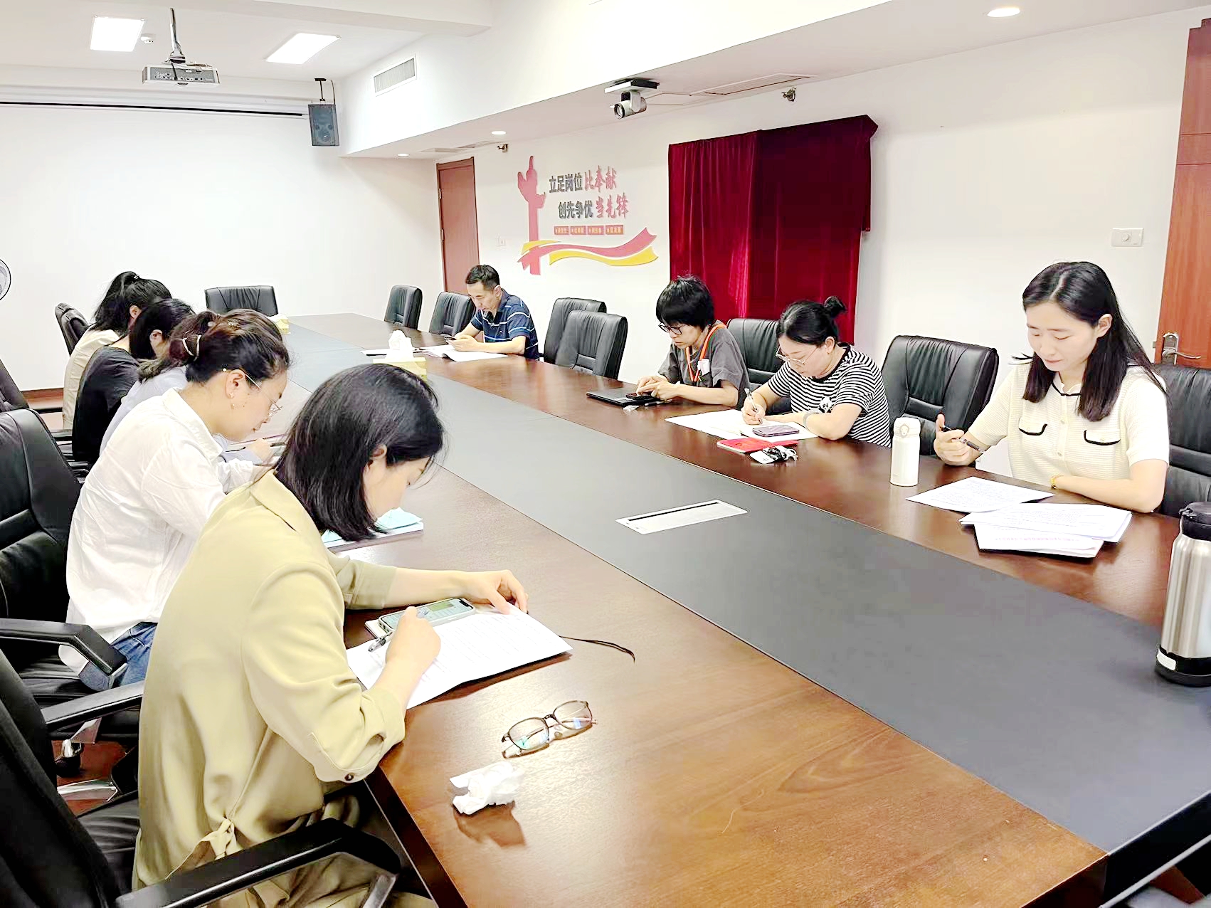 MK SPORTS第四党支部召开半年度意识形态工作分析研判会